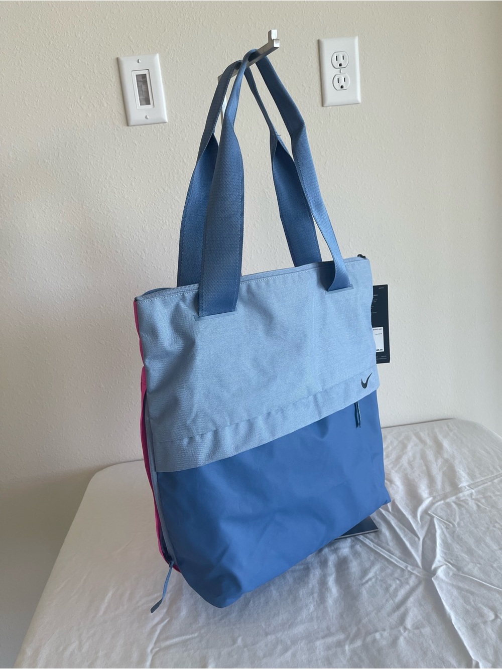Nike Radiate 20L  Tote Bag Zip Closure Lightweight Blue / Pink  Zip Logo New